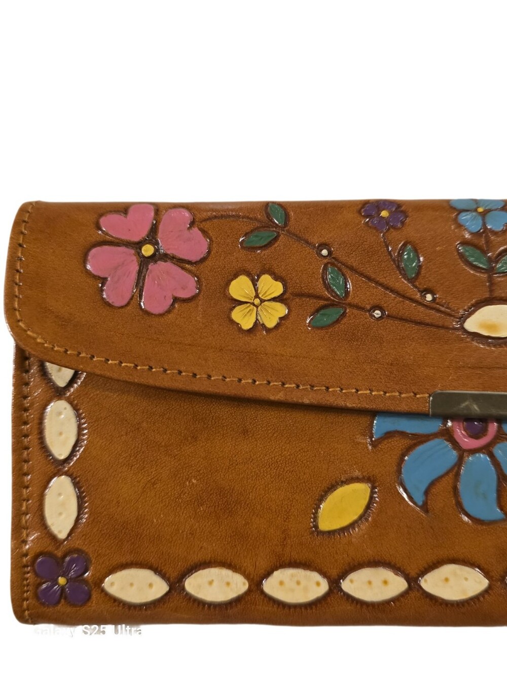 Vintage Brown Leather Wallet with Multicolor Floral Appliqué - Picture 6 of 14